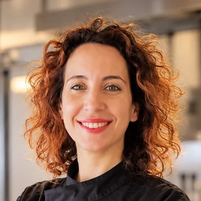 דיוקן קונדיטורית · קונדיטוריה ואפיה מיכל בדיחי
